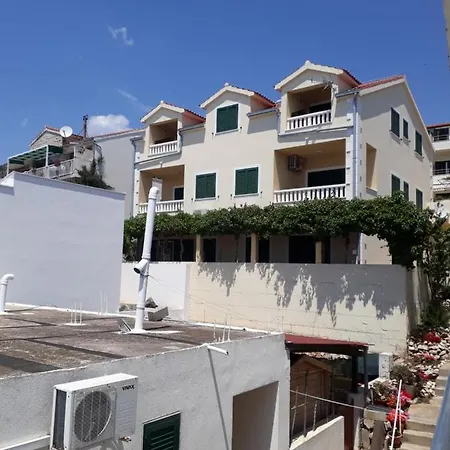 Apartament Punta Milna *