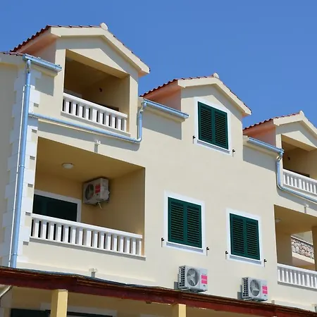 Apartman Punta Milna