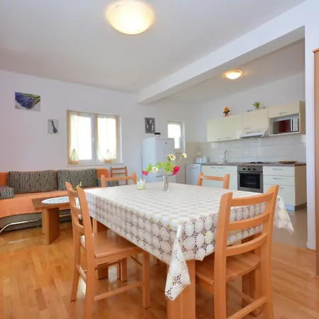 Apartman Punta Milna *