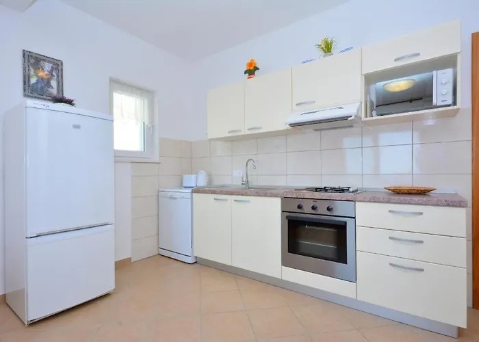 Apartment Punta Milna *