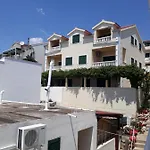דירה Punta Milna *