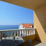Punta Milna דירה